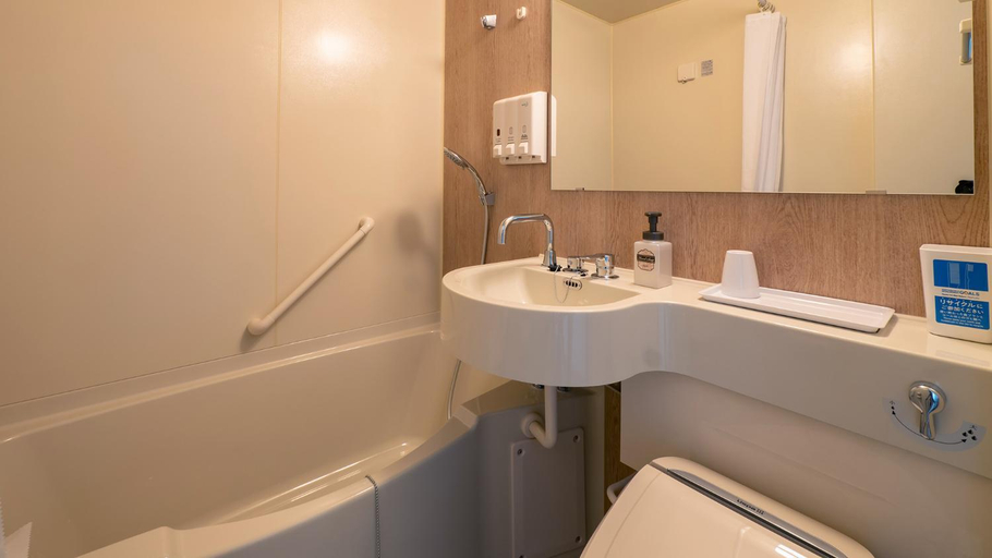 Bathroom 4, Toyoko Inn Keio-sen Hashimoto-eki Kita-guchi, Sagamihara