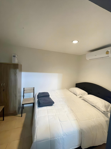 Bedroom 2, The Sports Lounge, Pattaya