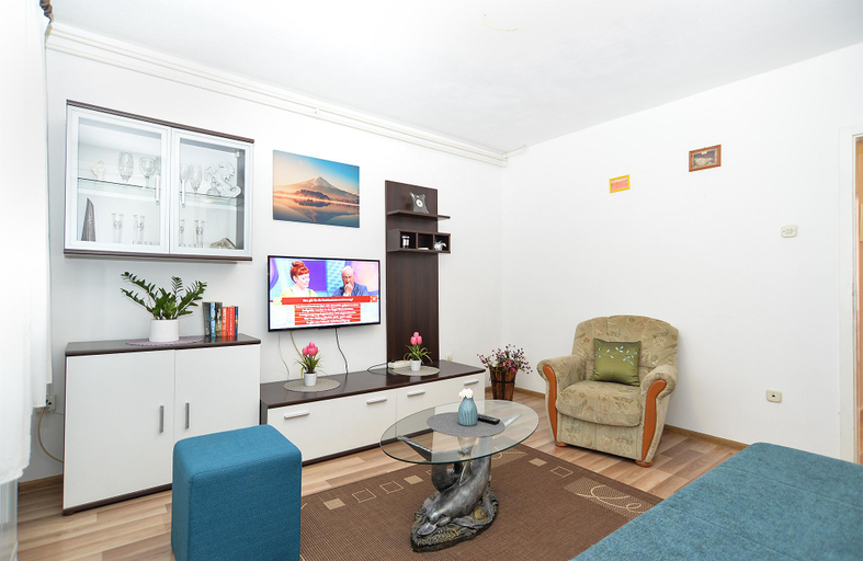Others 4, Apartment 2074, Poreč