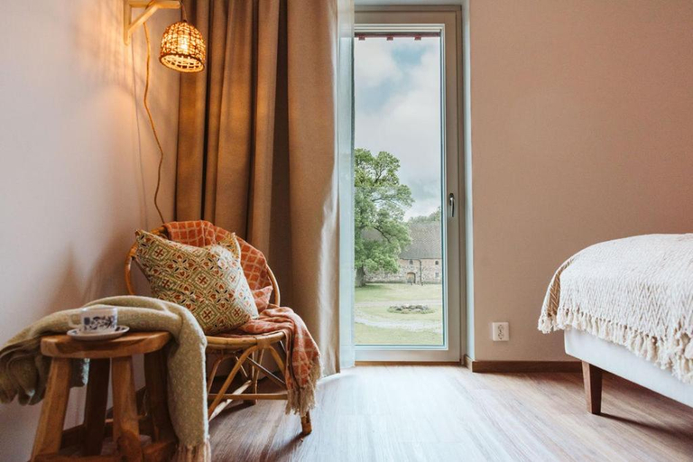 Bedroom 4, Vallens Sateri Gardshotell, Laholm