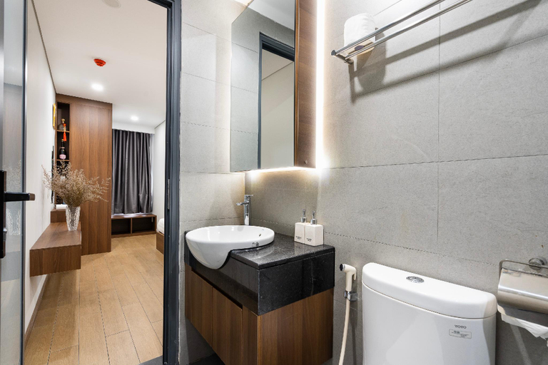 Bathroom 4, The Silver Vinh Hội Apartment, District 4