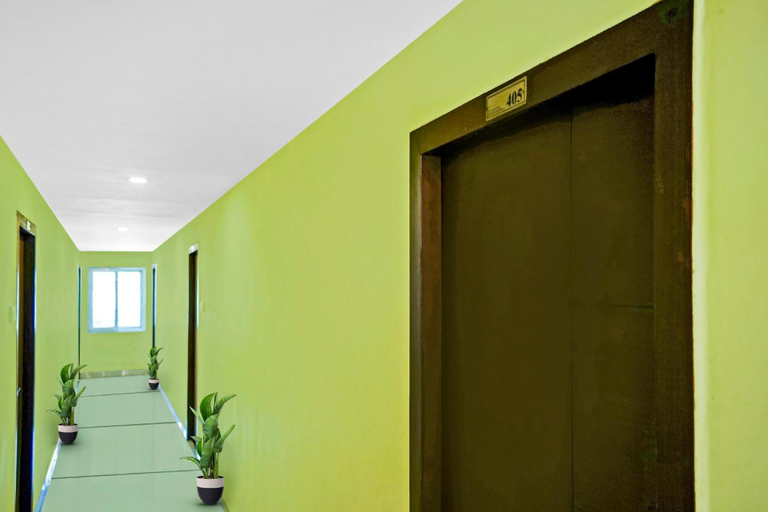Others 3, Hotel Swapna, Krishna