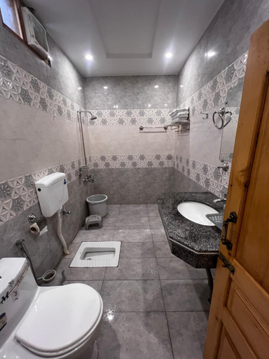 Bathroom 5, Grand cottages kalam, Malakand