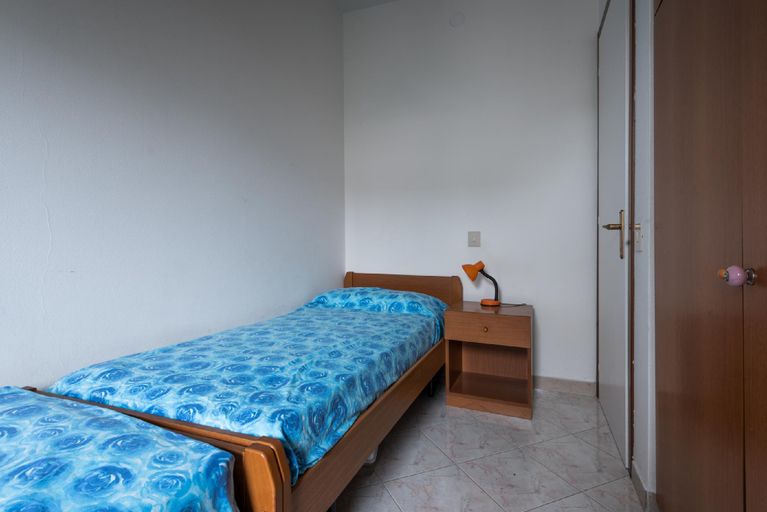 Bedroom 5, Luminous apartment with garden - Beahost, Venezia