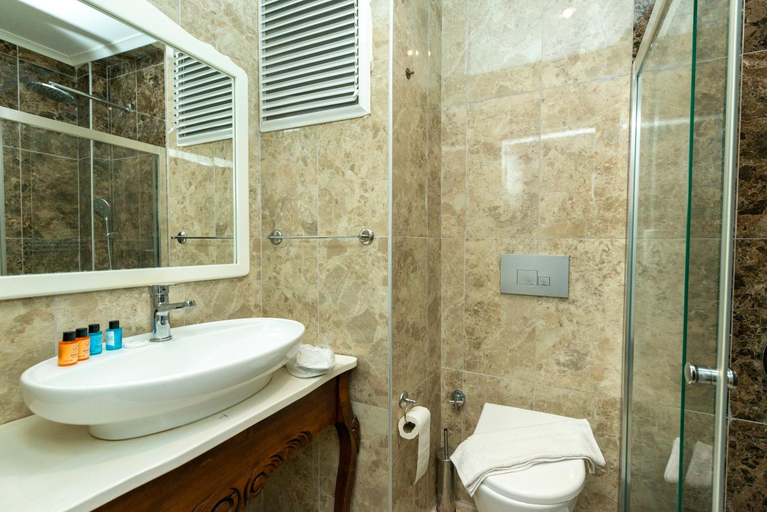Bathroom 4, Cennet Life Otel, Fethiye