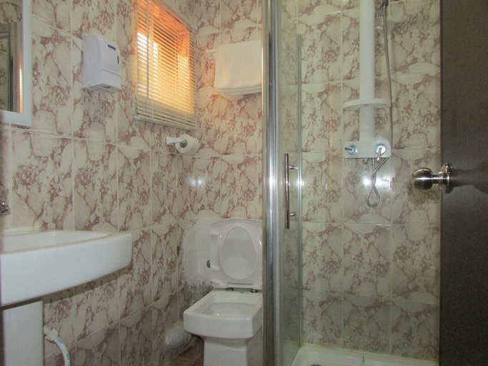Bathroom, Bex Suites and Spa, Enugu North