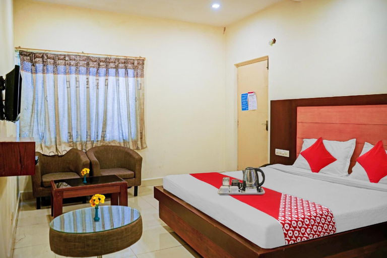 Bedroom 2, Hotel Swapna, Krishna