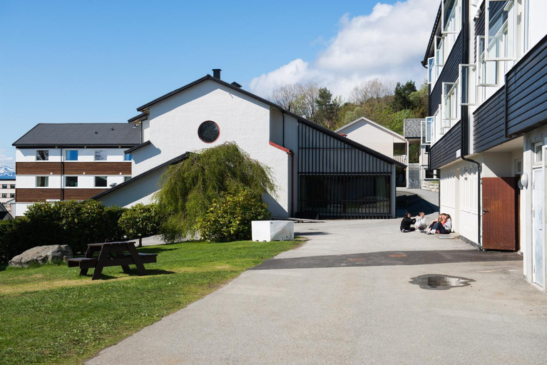 Exterior & Views 1, Moldefjord Hostel, Molde
