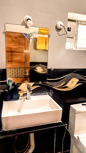 Bathroom 4, The Ishank Resorts Yercaud Hills, Salem