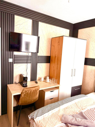 Bedroom 3, Er-is Zimmervermietung, Würzburg
