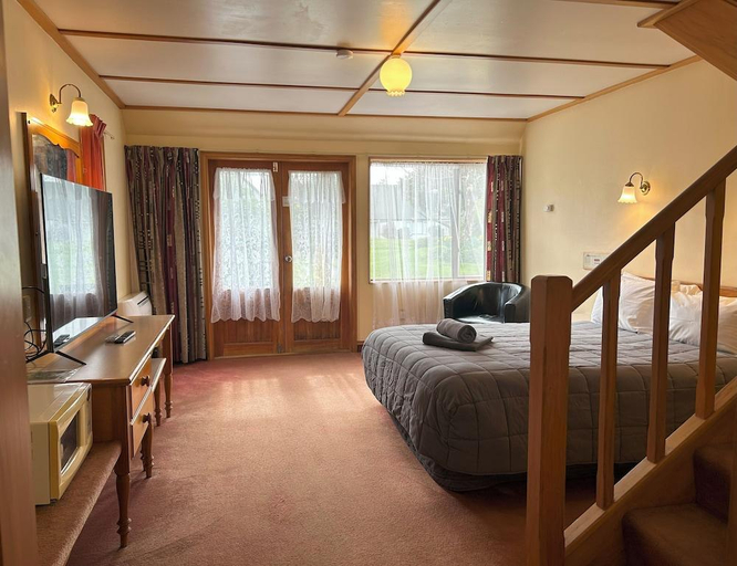 Bedroom 2, Masterton Motor Lodge, Masterton