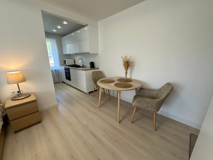 Others 3, Apartamentai salia baseino, Palangos
