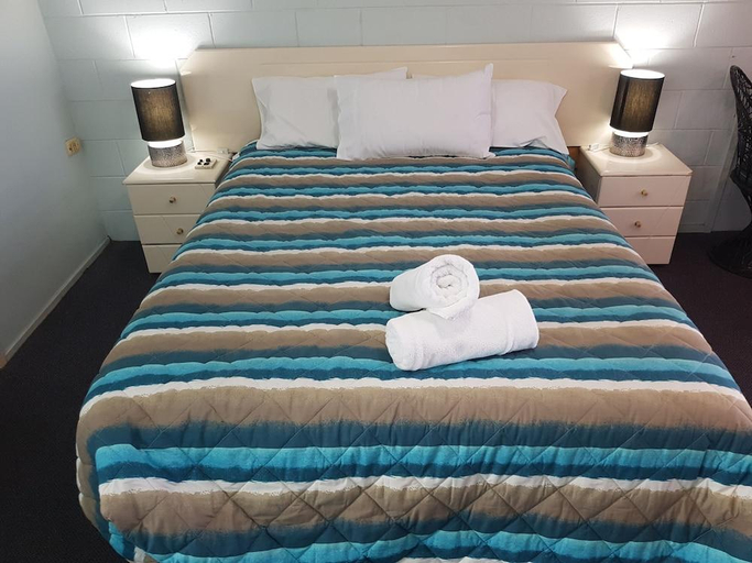 Bedroom 3, Fitzroy Motor Inn, Rockhampton