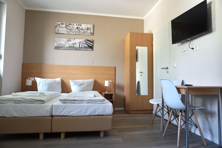 Bedroom 4, Apartment Hotel Wittenau, Berlin