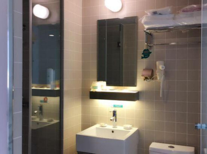 Bathroom 3, Jinjiang Inn Select Huai'an Hexia Guzhen Xiangyu Avenue, Huai'an