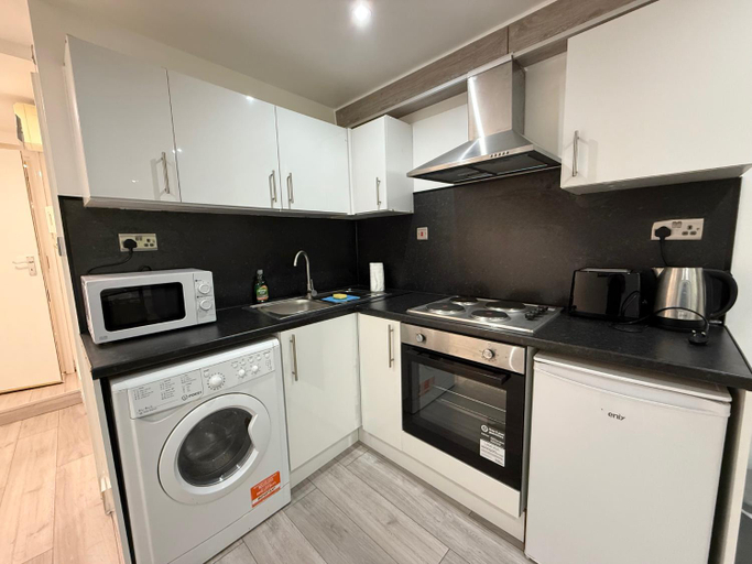 Others 3, Comfy Apartments - Finchley Road, London
