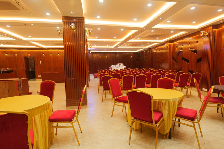 Food & Drinks 4, Hotel Mantavya, Varanasi