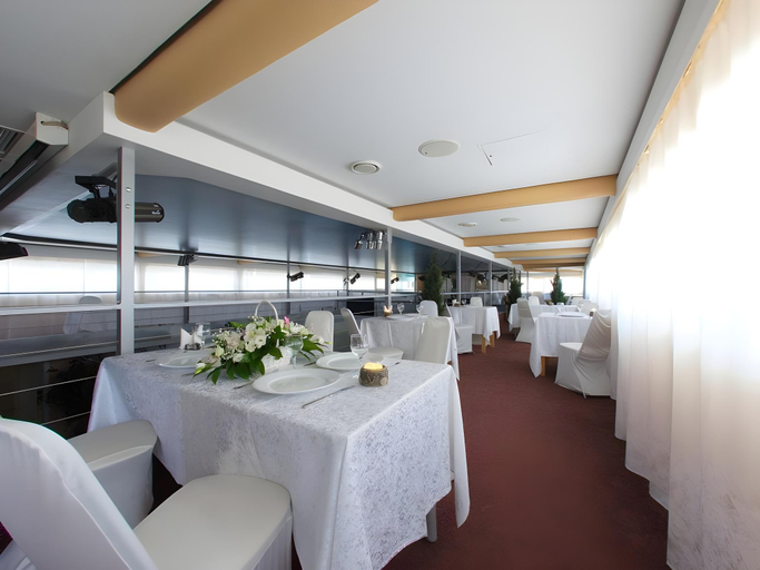 Food & Drinks 5, Hotel Pargolovsky, Sankt-Peterburg gorsovet