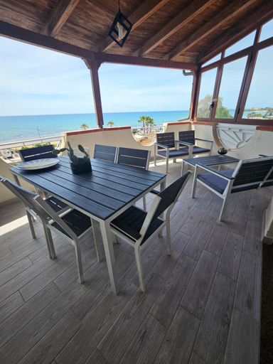 Others 5, FronteMare, Agrigento