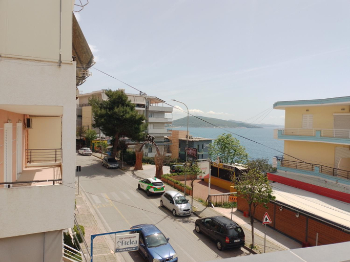 Others 5, Villa Kostian, Sarandës
