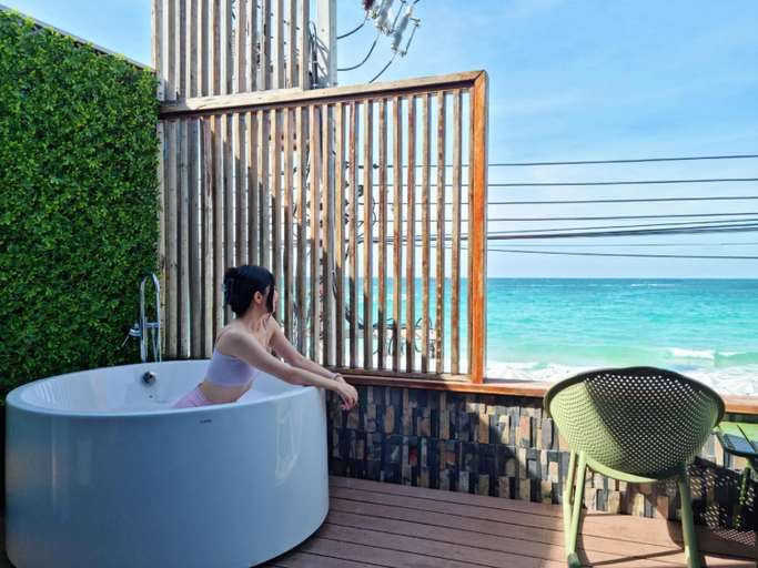Hot tub 5, IP PlUS  BEACH RESORT, Pattaya