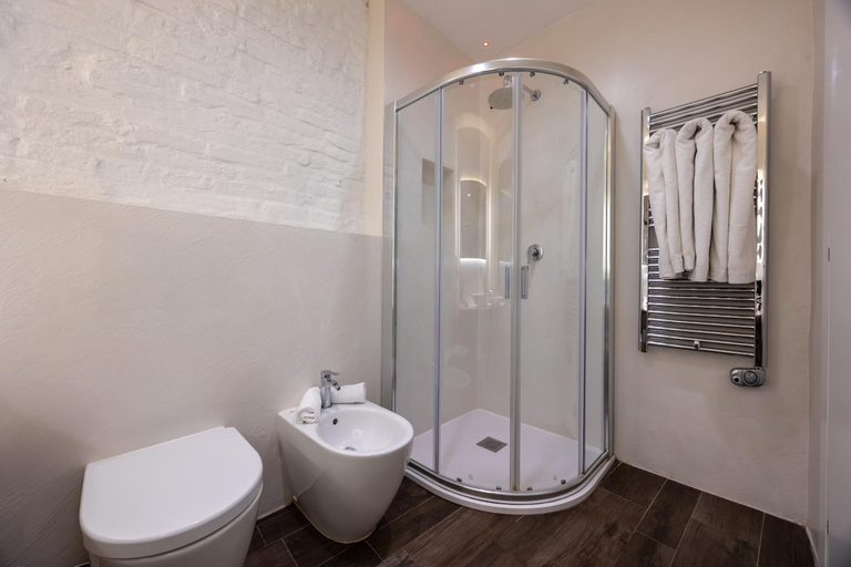 Bathroom 5, Globus Urban Hotel, Florence