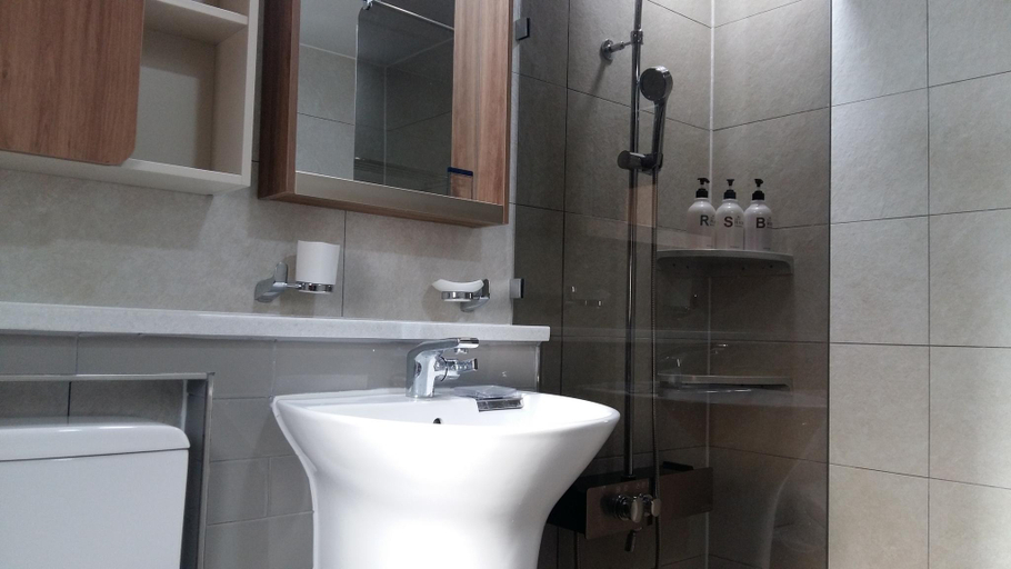 Bathroom 3, Okyeon Jeongsa, Andong