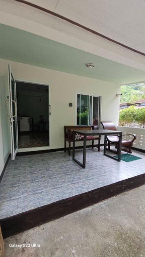 Others 3, Baan NomTham, Ko Lanta