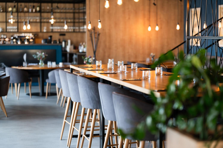 Food & Drinks 4, Penzion Elements, Trnava