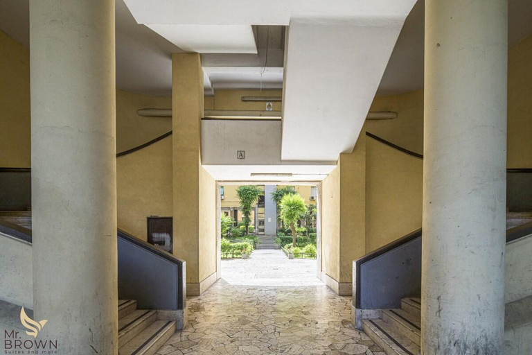 Others 4, Mr. Brown - Monteverde Apartment, Rome
