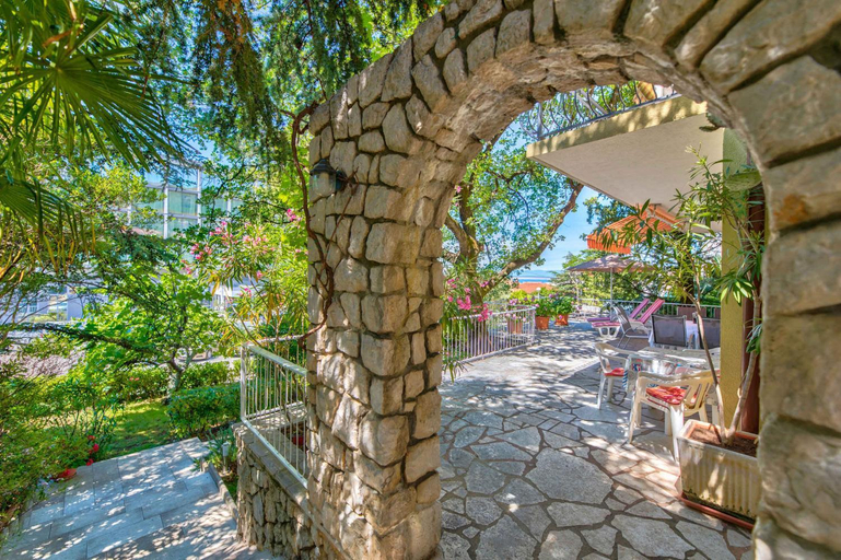 Others 3, Apartments in Selce 41700, Crikvenica