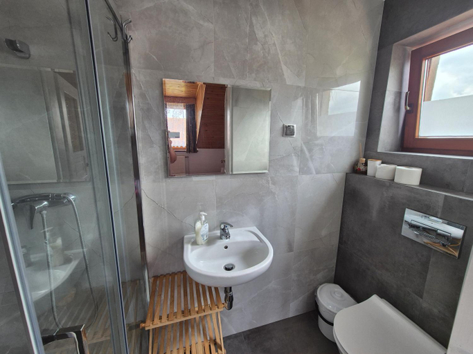 Bathroom 3, Pokoje Kameralne, Kołobrzeg