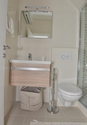 Bathroom 3, Villa Jelena, Makarska