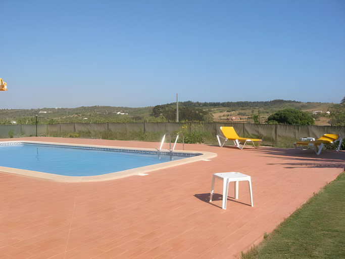 Sport & Beauty 2, Quinta das AVES - Apartamento T2 com Piscina Comum, Lagos