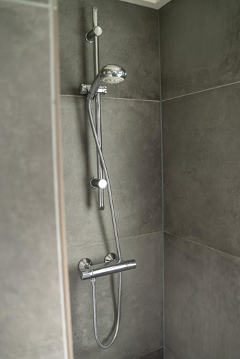 Bathroom 2, De Vrije wil, Ameland