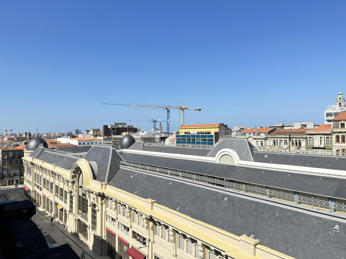 Surrounding environment 2, Bright and Spacious apartment in Porto, Porto