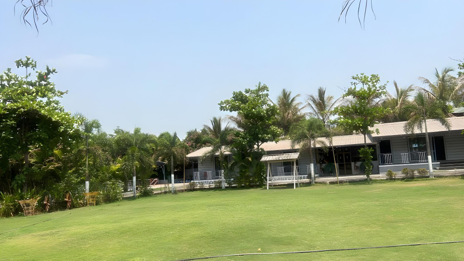 Others 3, Sundar farms Karjat, Raigarh