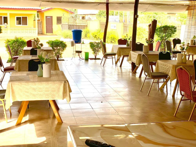 Food & Drinks 3, Sundowner Lodge, Tamale