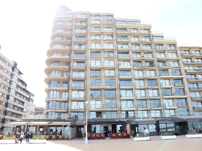 Exterior & Views 1, Seaside Comfort with Parking, West-Vlaanderen