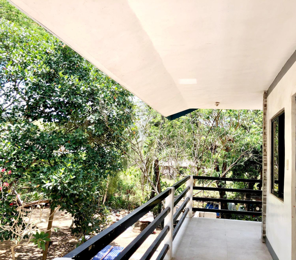 Others 3, Patty hostel, Coron