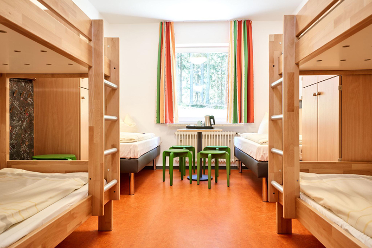 Bedroom 2, Djh Jugendherberge Biggesee, Olpe