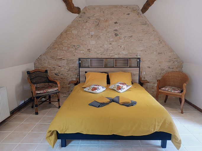 Bedroom 2, Villa EsquirHall, chambres d'hotes, Dordogne