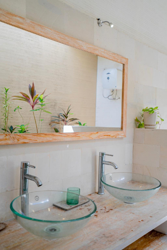 Bathroom 4, Villa Pertiwi - Beautiful 3BR Villa in Canggu, Badung