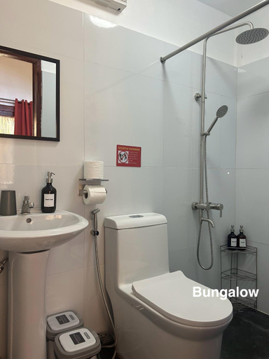 Bathroom 3, Wayans Siargao Homestay, General Luna