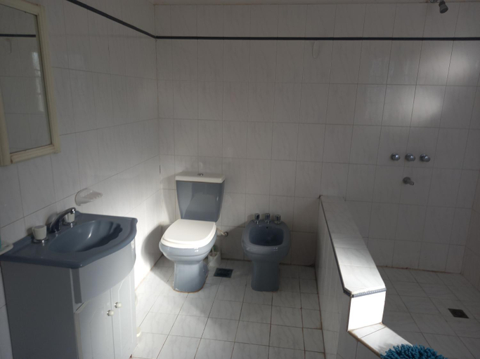 Bathroom 3, Linas Apart & Suite, Capital