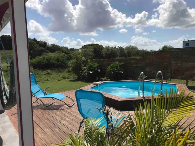 Sport & Beauty, Villa enchanteresse au Moule avec piscine privee, Le Moule