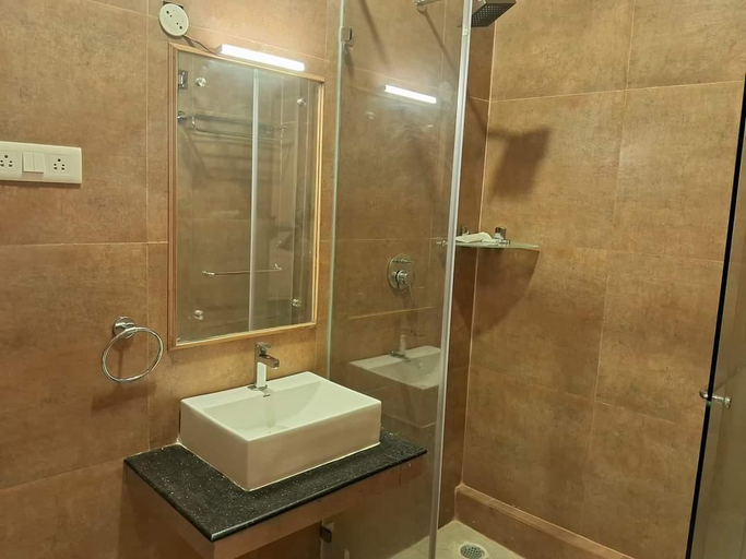 Bathroom 3, Chettinad Heritage and Wellness resorts, Pudukkottai
