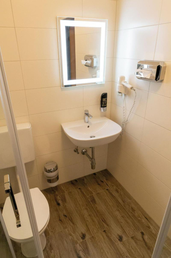 Bathroom 3, Metzgerwirt Vieh Heli, Gmunden