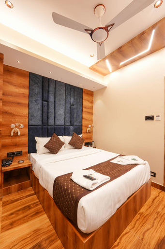 Bedroom 3, Prince Palace Hotel, Mumbai Suburban