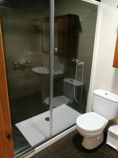 Bathroom, Duerming Casa Vilamor, Lugo